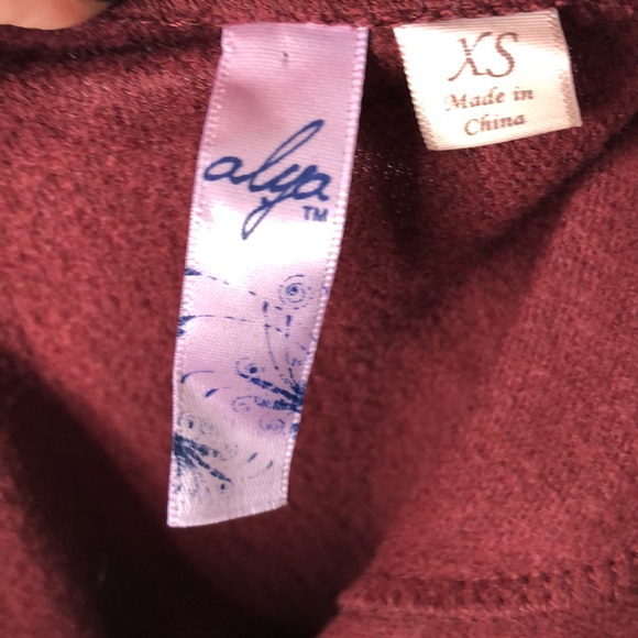 ALYA | Oversized Maroon Lace Up Sweatshirt Size XS - Picture 4 of 5